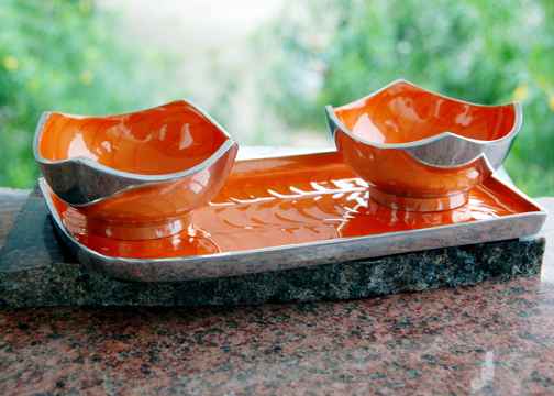 2 Bowl Set With Tray